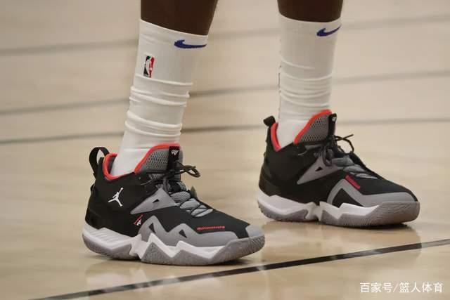 英超-萨拉赫传射迪亚斯破门 利物浦5-0西汉姆联