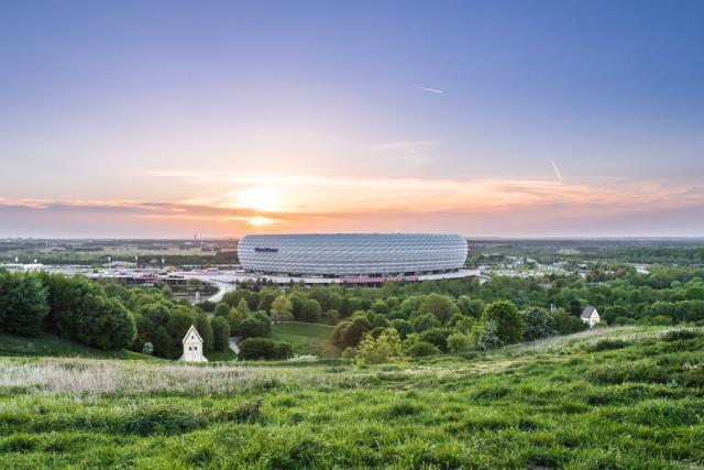 英超-B费点射三笘薰传射  曼联主场1-3布莱顿